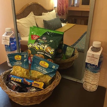 Hotel Gopika International Panadzsi Kültér fotó